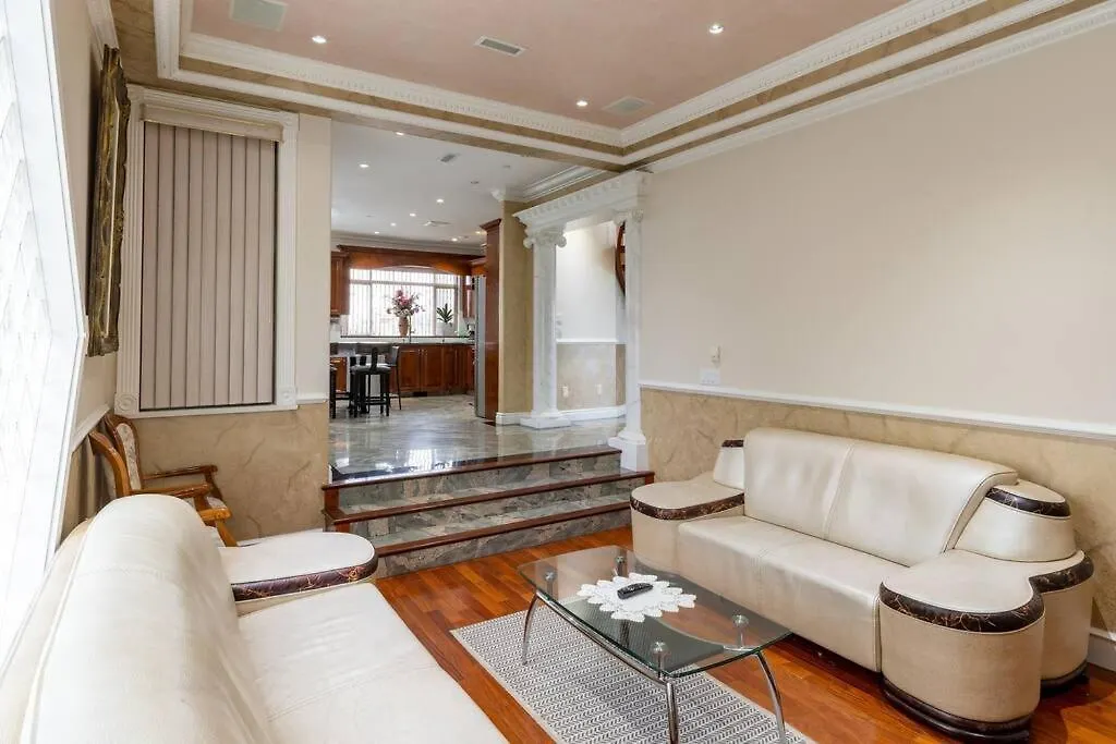 South Vancouver Home 15Mins From Airport/20Mins From Dt Holiday home