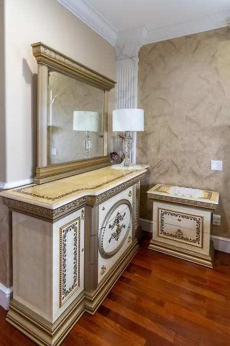 South Vancouver Home 15Mins From Airport/20Mins From Dt Kanada